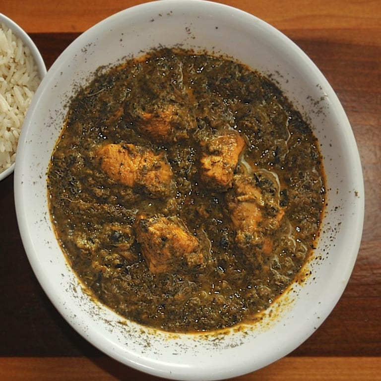 Delicious Saag Dishes at Our Indian Restaurant